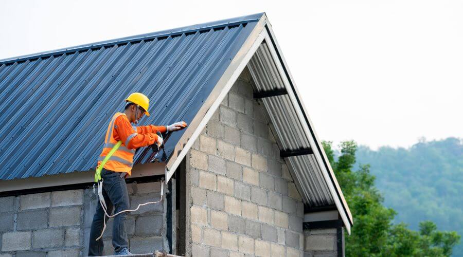 Professional residential roofers in Rockford, IL